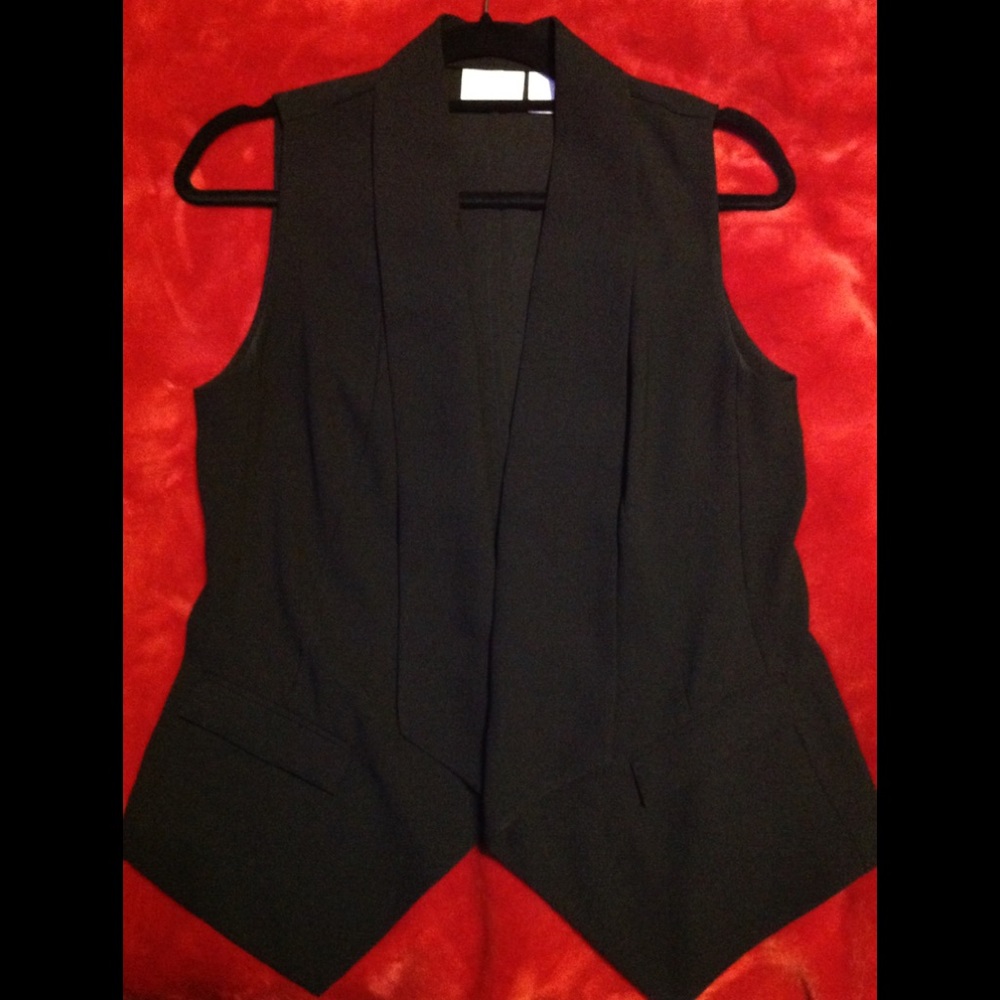 Vest - Picture 2 of 2